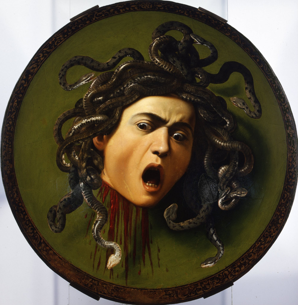 Eine von vielen Frauenfiguren der Antike, die immer wieder auftauchen und neu interpretiert werden: Medusa, hier von Caravaggio 1597/​98… (Quelle: Wikimedia, gemeinfrei – https:/​/​commons.wikimedia.org/​wiki/​File:Caravaggio_-_Medusa_-_Google_Art_Project.jp