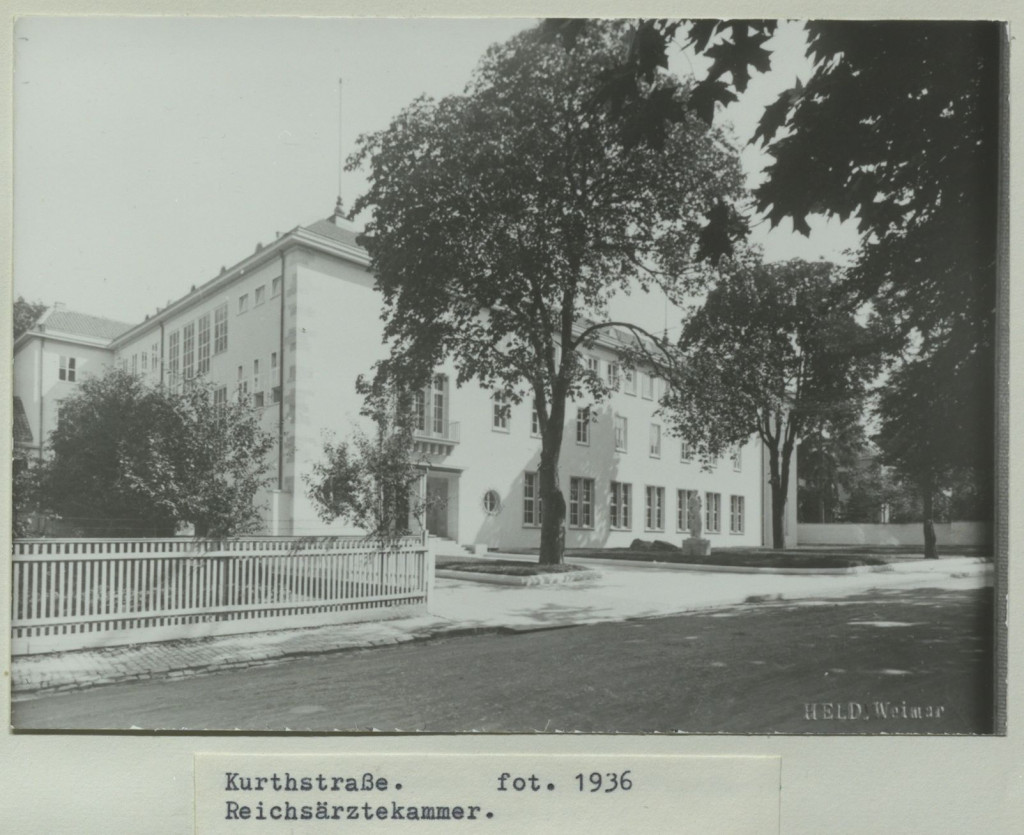 Reichsärztekammer in der Kurthstraße, heutige Bauhausstraße 11, Foto: Louis Held, 1936, © StadtA Weimar, 60 3–2/​22